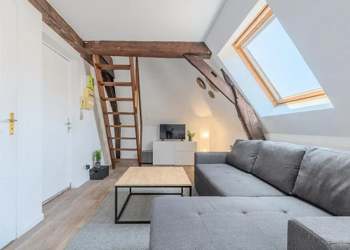 Duplex Next To Grand Place דירה